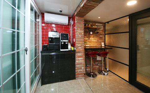 스프링클러, 소화기, 화재감지기, CCTV